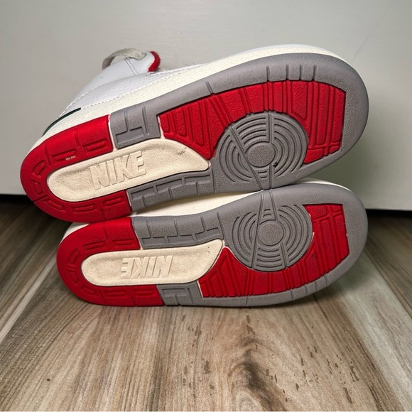 Nike AIR Jordan 2 Retro DQ8563-101 White Red Green Toddler Size 10C - Picture 7 of 10